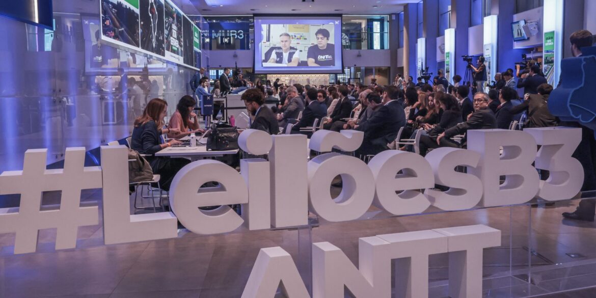 governo-federal-encerra-o-ano-com-13-leiloes-rodoviarios