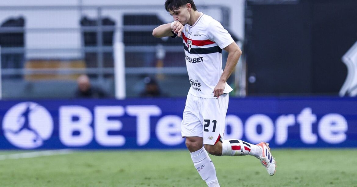 sao-paulo-vence-o-juventude-na-vila-e-ainda-sonha-com-libertadores