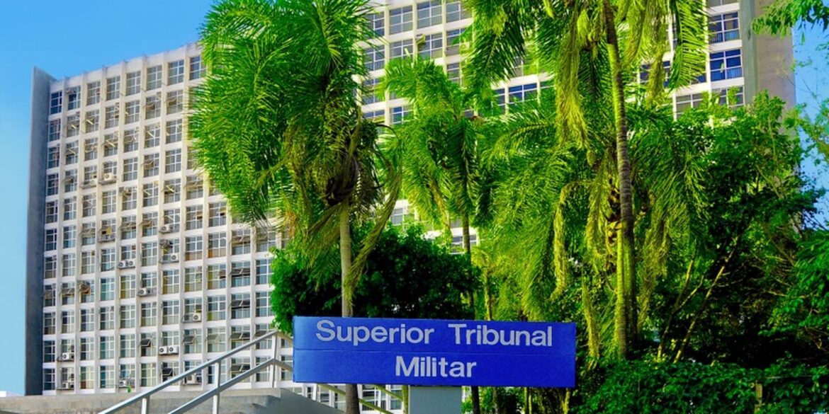 stm-devera-julgar-perda-de-patente-de-bolsonaro-e-militares-condenados