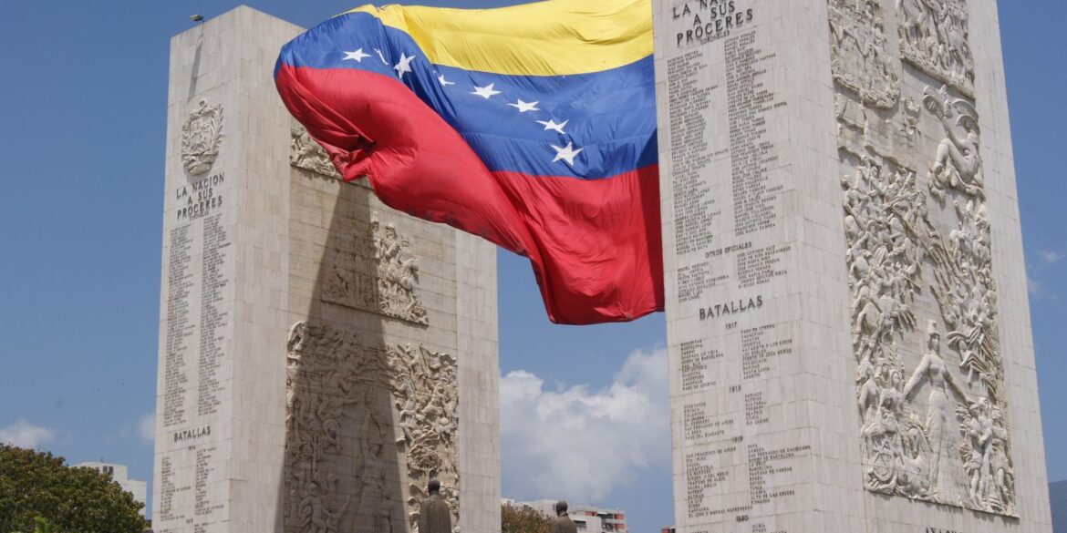 eua-pedem-que-cidadaos-americanos-deixem-a-venezuela-imediatamente