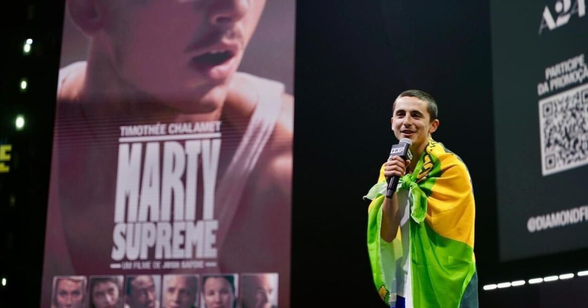 chalamet-fala-de-“marty-supreme”:-“filmes-parecem-ficar-maiores-no-brasil”