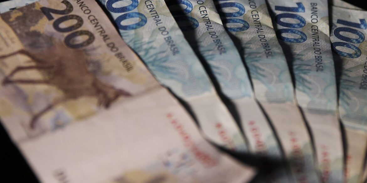 mercado-reduz-previsao-de-inflacao-para-4,32%-em-2025