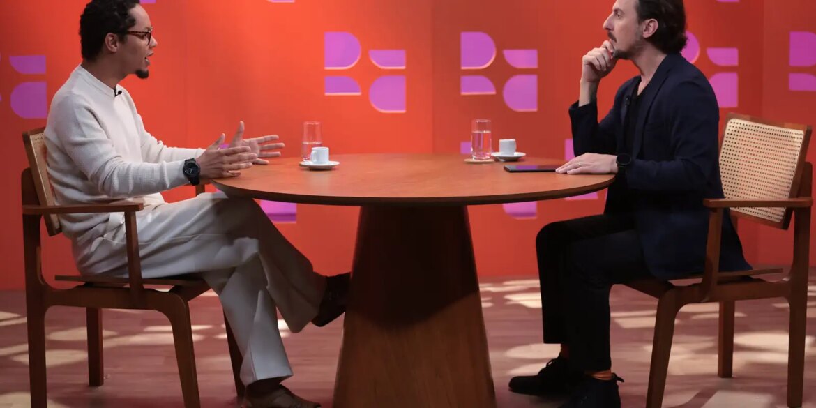 dr-com-demori-discute-racismo-estrutural-com-o-ator-clayton-nascimento