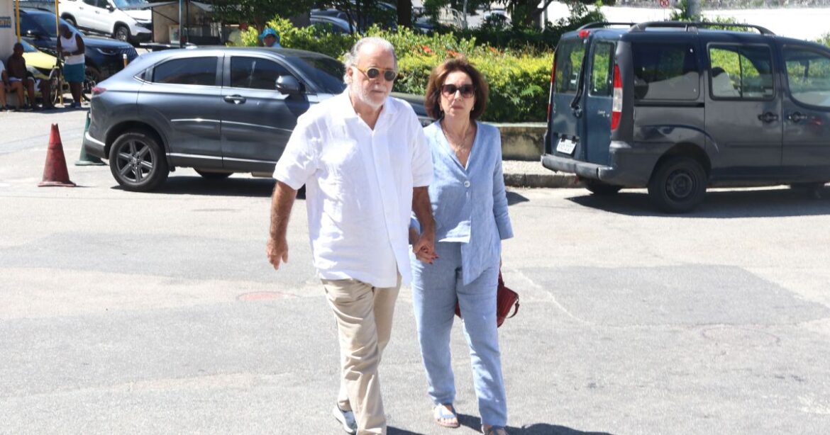 adeus-a-manoel-carlos:-famosos-vao-ao-velorio-do-autor-no-rio