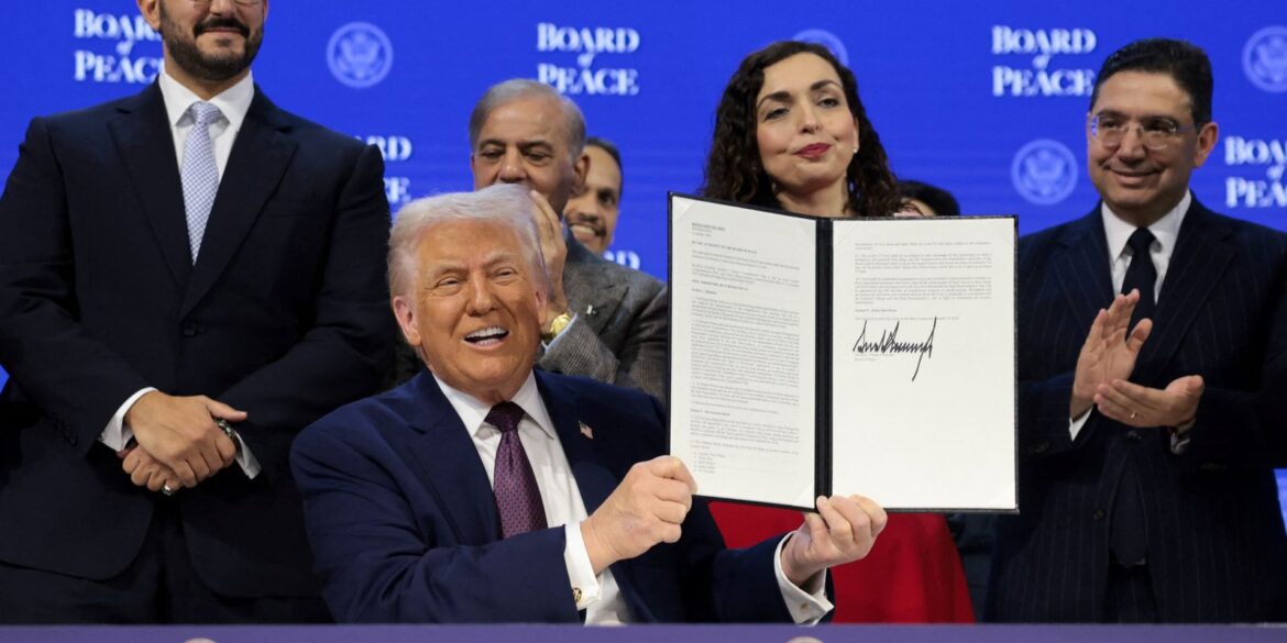 em-davos,-donald-trump-lanca-oficialmente-seu-“conselho-de-paz”