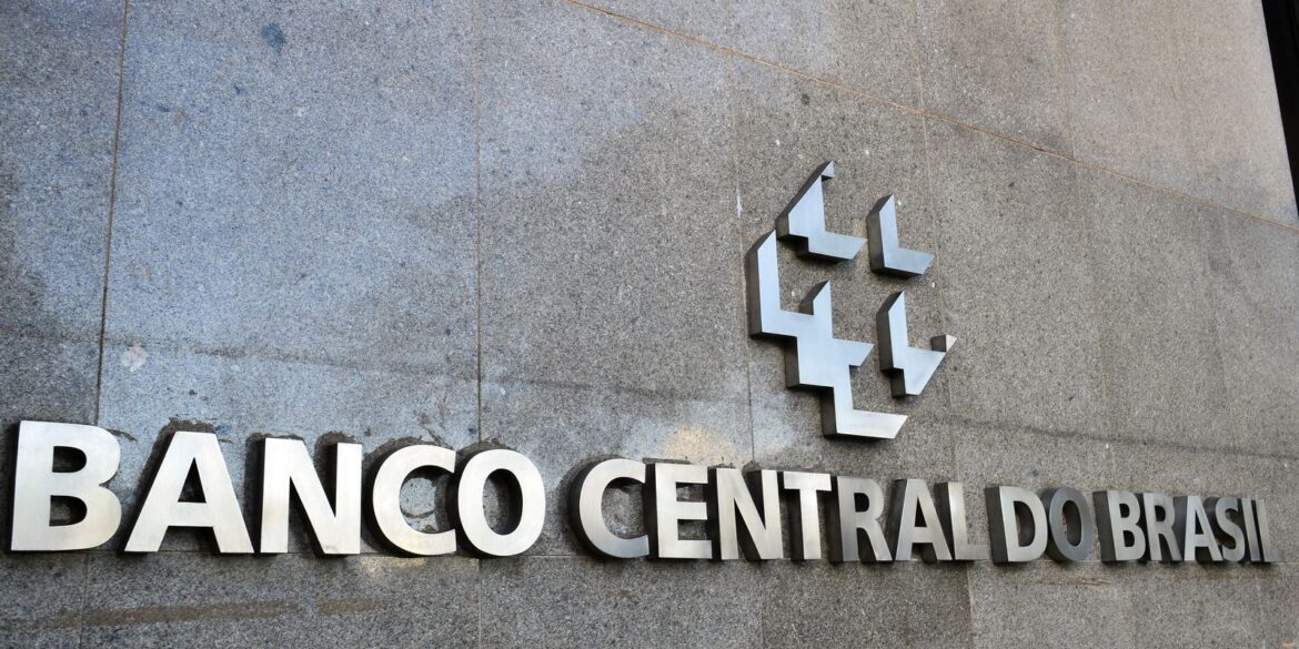 juros-para-familias-sobem-para-60,1%-ao-ano-em-2025