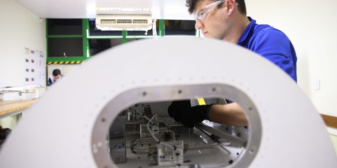 estados-terao-que-abrir-600-mil-vagas-para-abater-divida-com-uniao