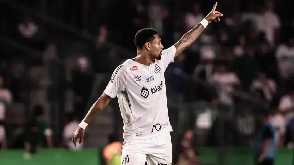 ceara-anuncia-contratacao-de-atacante-ex-flamengo-e-santos