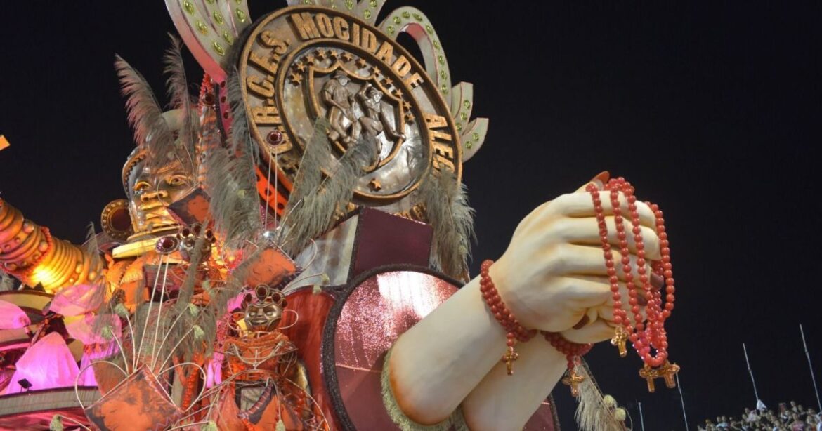 apos-vitoria-no-carnaval-de-sp,-mocidade-alegre-atinge-pico-de-pesquisas