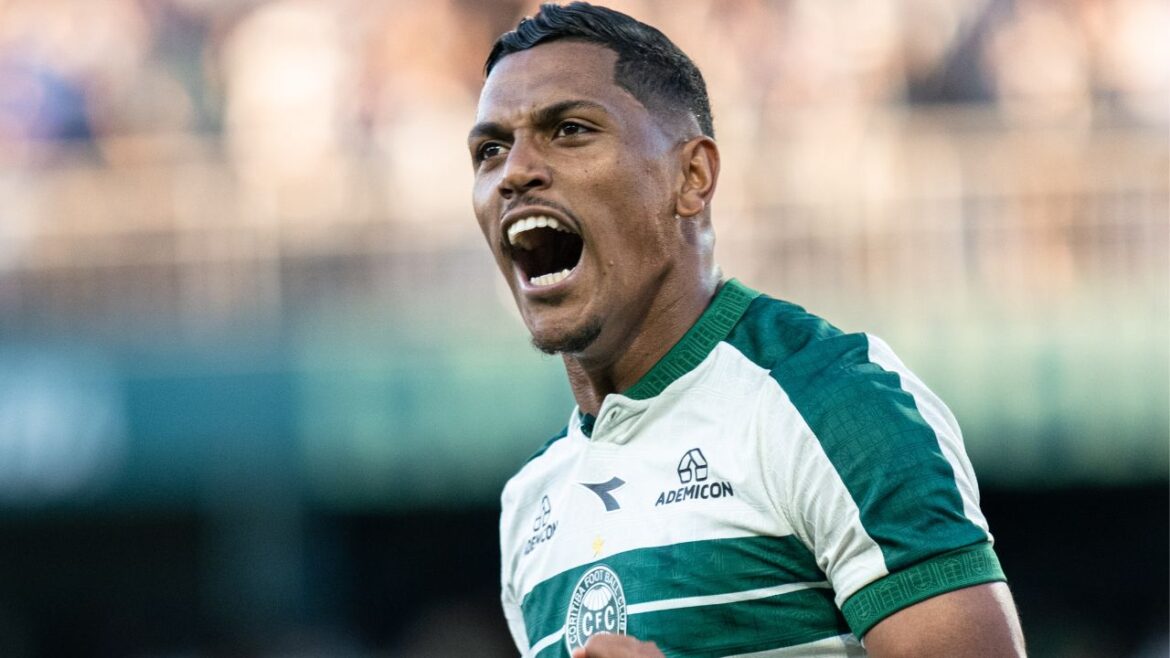 coritiba-volta-a-vencer-no-couto-e-quebra-longo-jejum-contra-o-atletico-mg