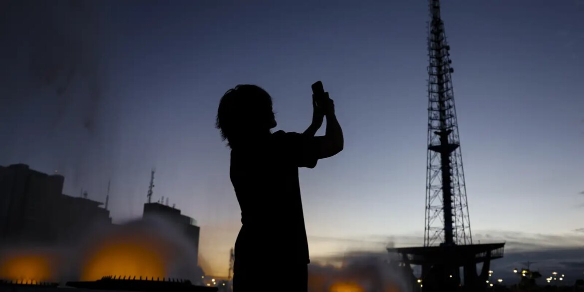 artistas-traduzem-brasilia-sem-precisar-de-palavras 