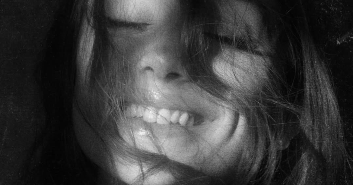 “petals”:-ariana-grande-anuncia-8o-album-de-estudio