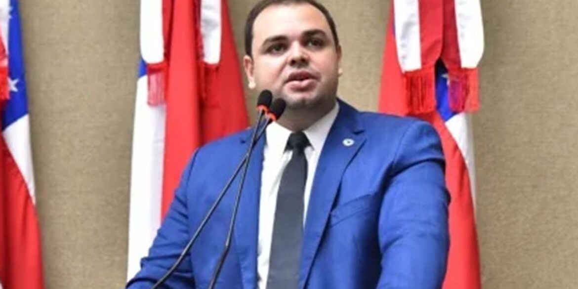 roberto-cidade-e-eleito-governador-do-amazonas-em-eleicao-indireta