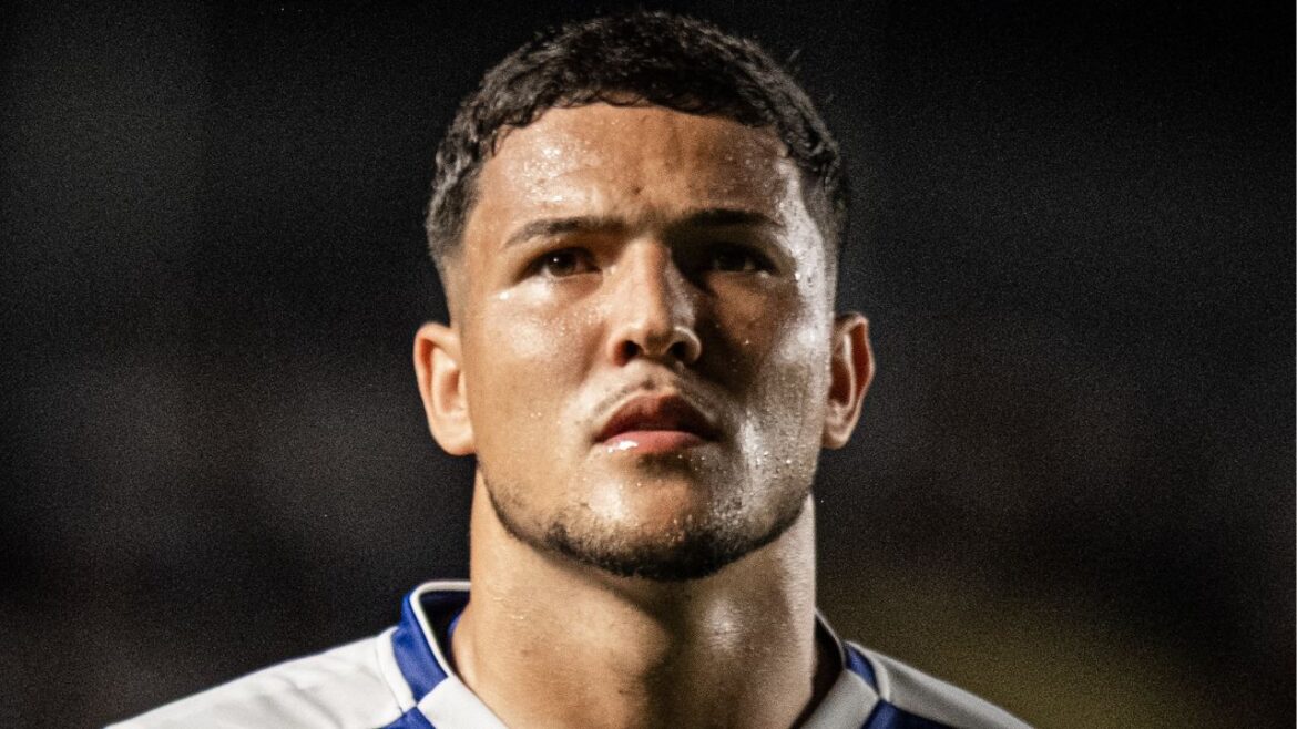 com-falha-de-rangel,-coritiba-empata-com-o-internacional-e-amplia-jejum