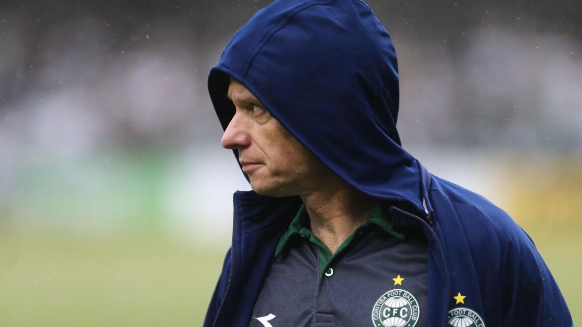 destaque-do-coritiba-vira-desfalque-no-brasileirao;-arbitro-revela-motivo