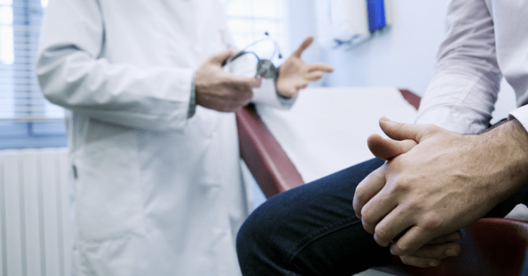 cfm-libera-dois-novos-tratamentos-para-cancer-de-prostata;-entenda