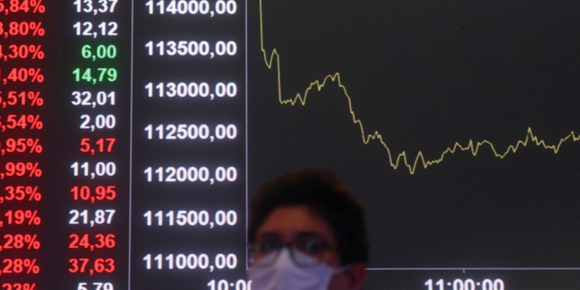 bolsa-tem-pior-mes-desde-2023,-e-dolar-sobe-1,82%-em-maio
