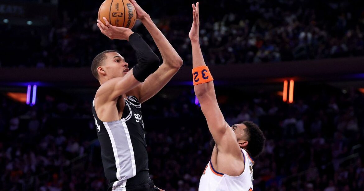 spurs-vencem-knicks-em-nova-york-e-diminuem-desvantagem-na-final-da-nba