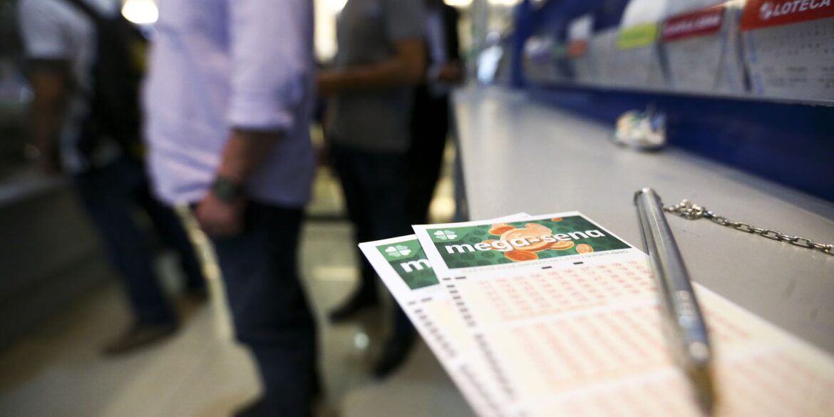 mega-sena-acumula-e-premio-principal-vai-para-r$-8-milhoes