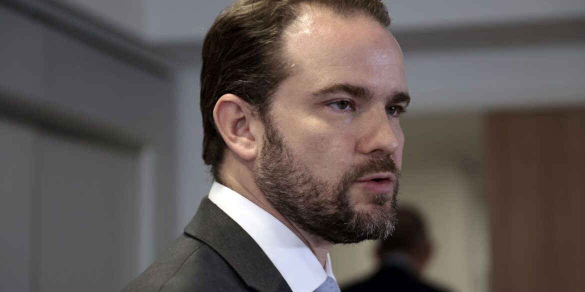 novo-desenrola-ja-beneficiou-6-milhoes-de-pessoas,-diz-dario-durigan