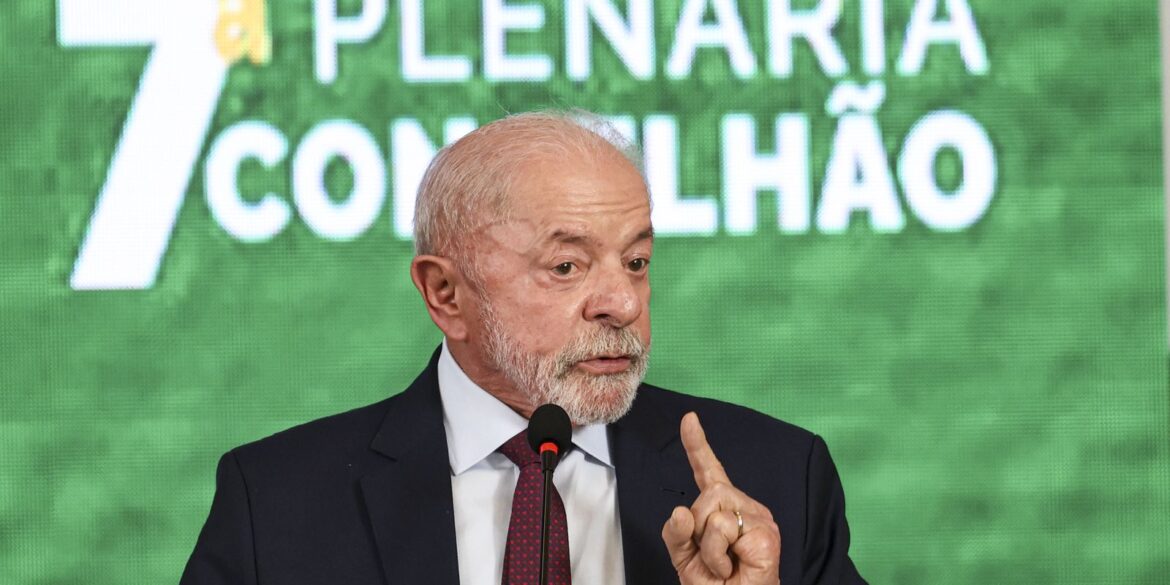 governo-estuda-devolucao-de-celular-roubado-nos-correios,-diz-lula