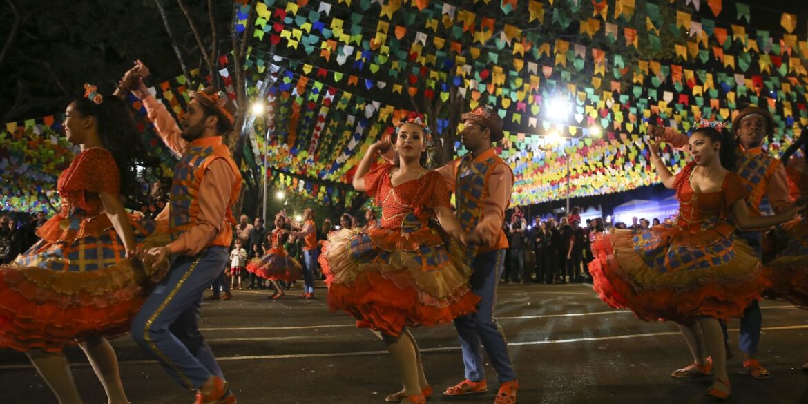tv-brasil-transmite-festas-juninas-da-bahia-e-de-pernambuco
