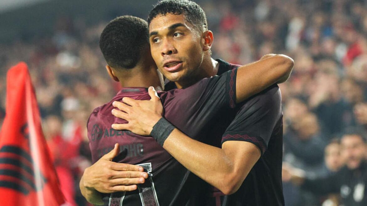 clube-arabe-anuncia-contratacao-de-julimar,-do-athletico