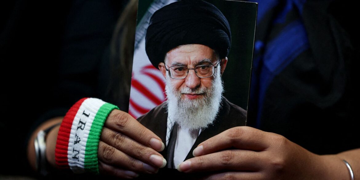 cerimonia-privada-no-ira-vela-corpo-de-lider-supremo-ali-khamenei