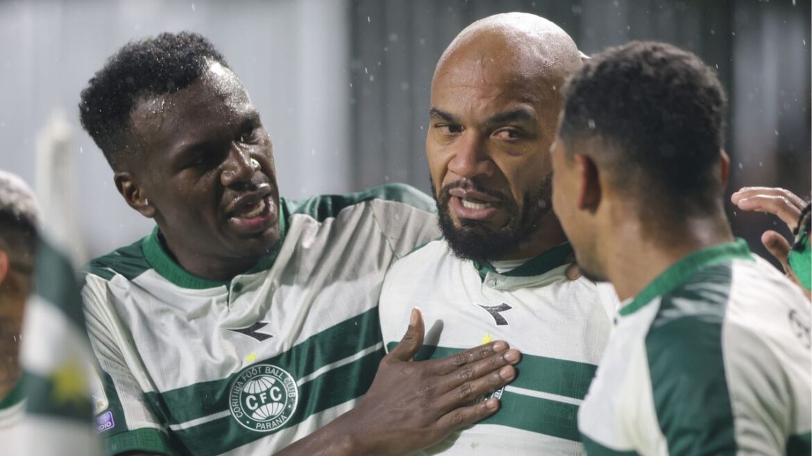 coritiba-x-palmeiras:-cbf-muda-data-de-retorno-do-coxa-no-brasileirao
