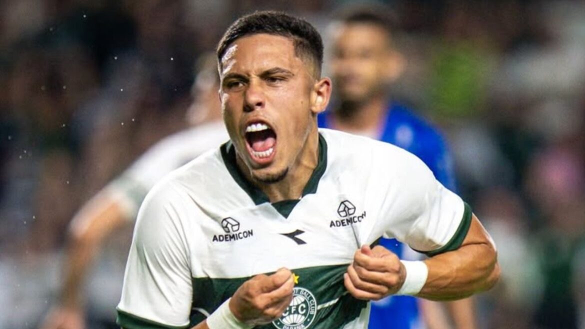atacante-retorna-ao-coritiba-apos-emprestimo-no-equador-e-tem-futuro-incerto