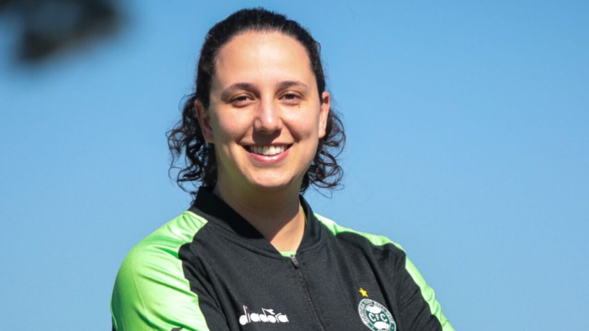 coritiba-faz-investimento-inedito-e-contrata-tecnica-eleita-a-melhor-no-mundial-de-clubes