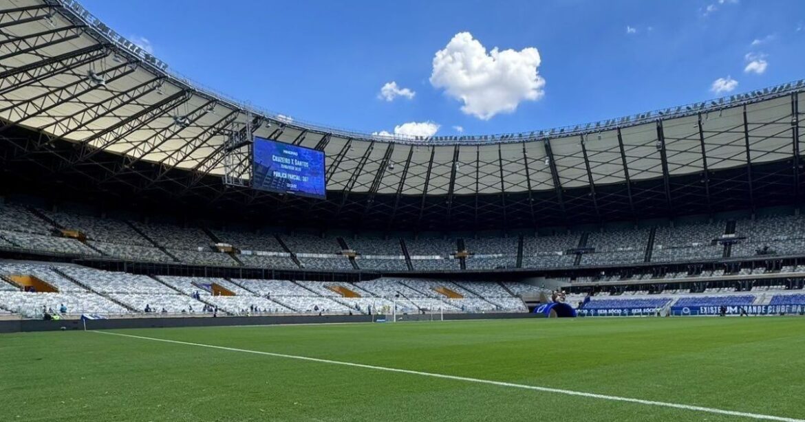 cruzeiro-x-botafogo:-escalacoes-e-onde-assistir-ao-jogo-do-brasileirao