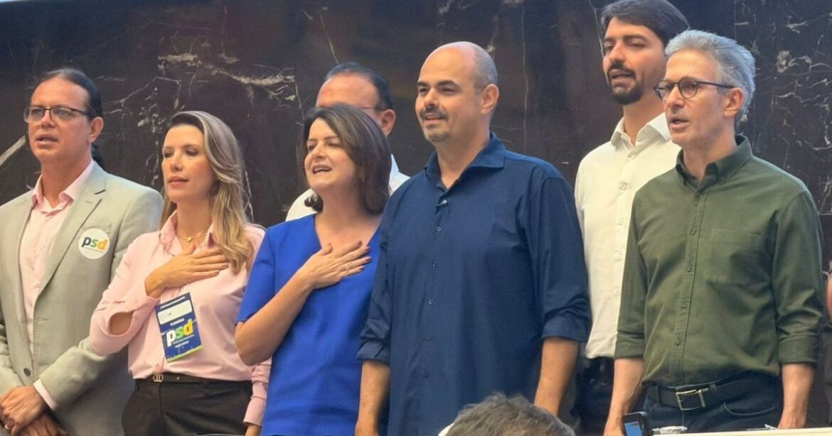 sem-anuncio-de-vice-e-ao-lado-de-zema,-simoes-oficializa-candidatura-em-mg