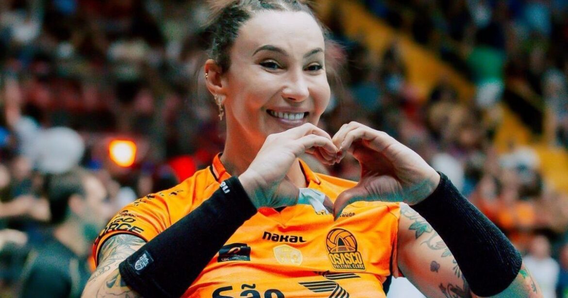tifanny-e-ovacionada-pela-torcida-do-osasco-apos-nova-decisao-da-cbv