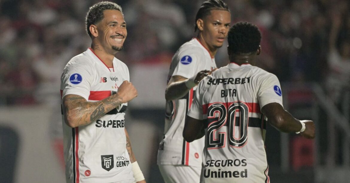 sao-paulo-encerra-jejum,-bate-o-bolivar-e-avanca-na-copa-sul-americana