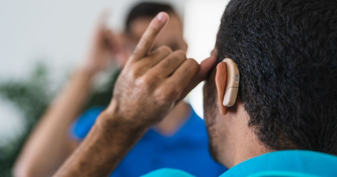 ouvir-menos-pode-estar-deixando-voce-mais-lento-ao-caminhar