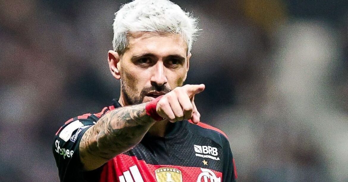 veja-o-golaco-de-arrascaeta-em-flamengo-x-cruzeiro,-pela-libertadores