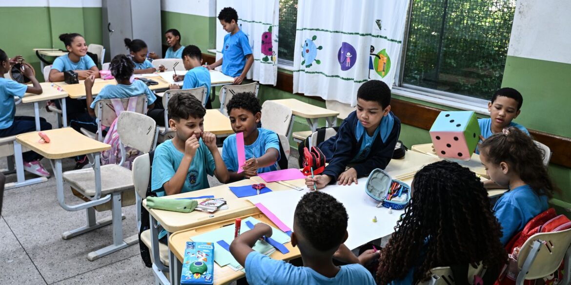 ensino-integral-acelera-aprendizado-de-vulneraveis,-aponta-estudo