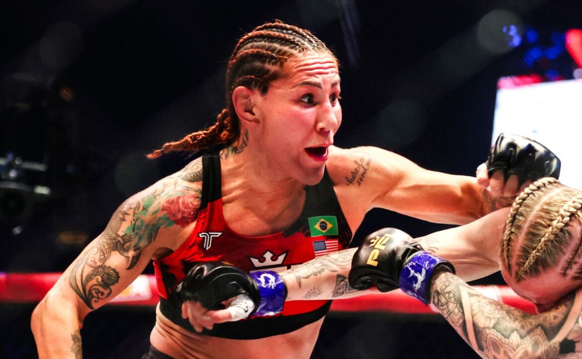 cris-cyborg-desafia-rivais-e-manda-recado-apos-vitoria-no-pfl