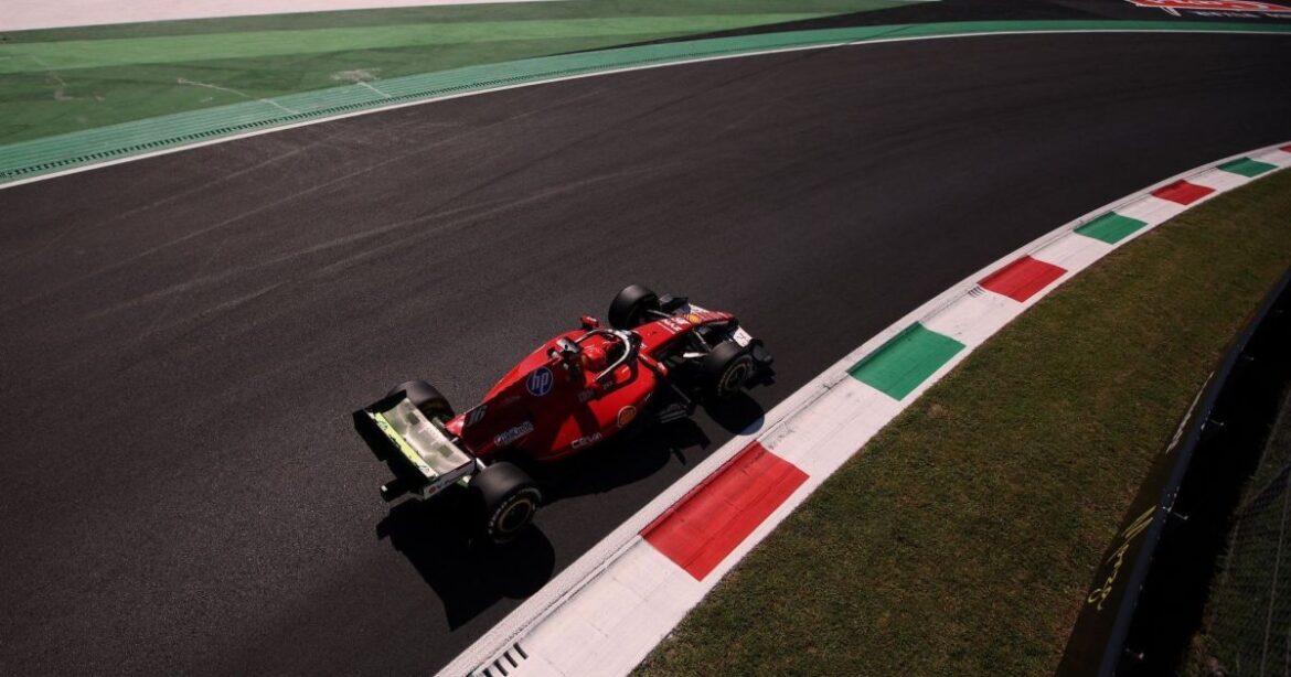 f1:-leclerc-lidera-dobradinha-da-ferrari-no-primeiro-treino-livre-em-monza