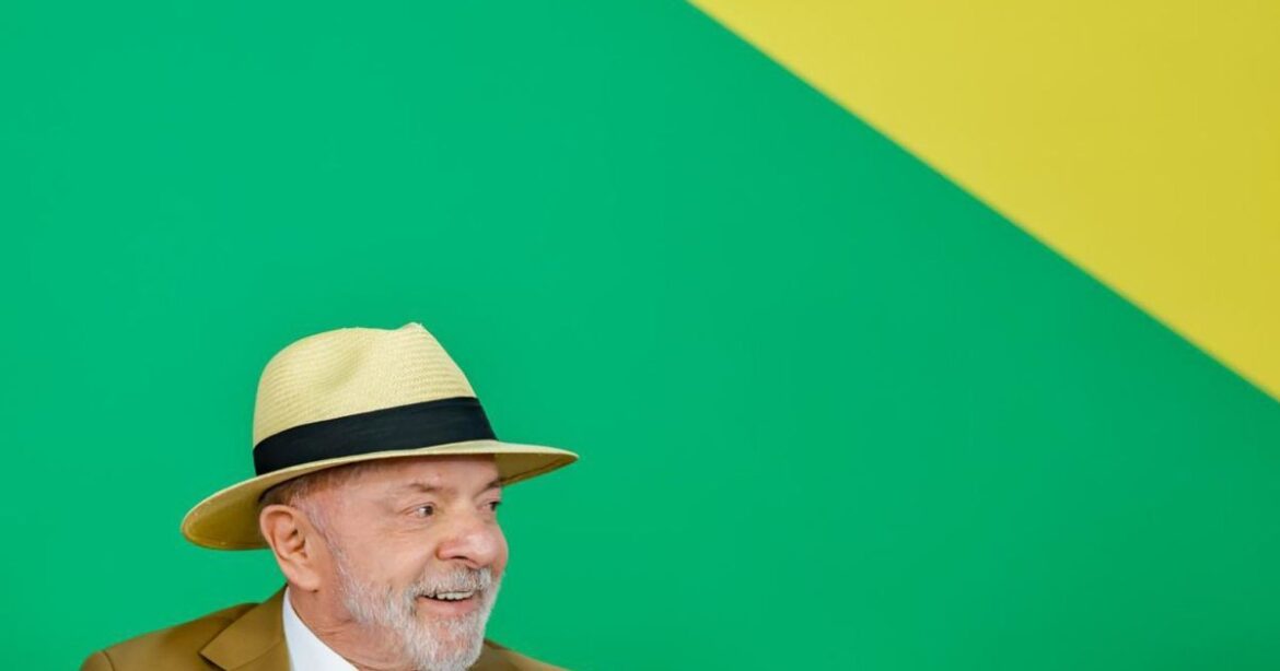 lula-sanciona-lei-que-acaba-de-forma-definitiva-com-a-“taxa-das-blusinhas”