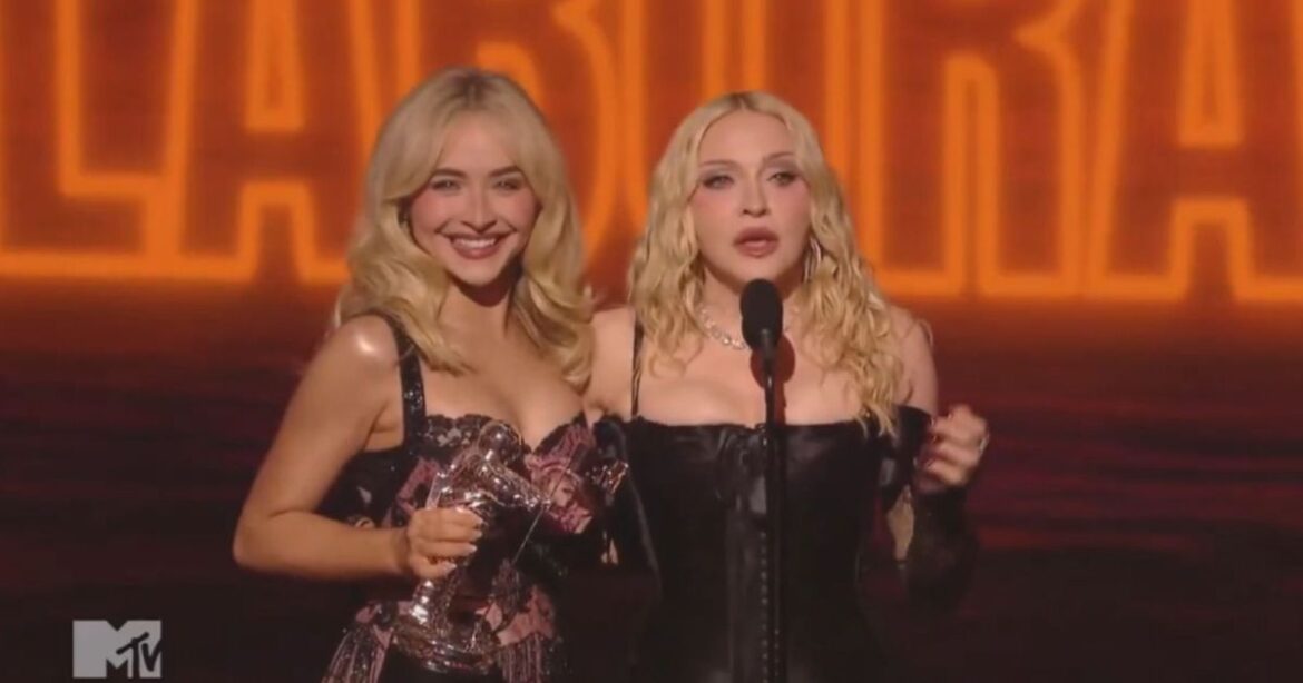 vma:-madonna-diz-que-mandou-dm-para-conseguir-musica-com-sabrina-carpenter